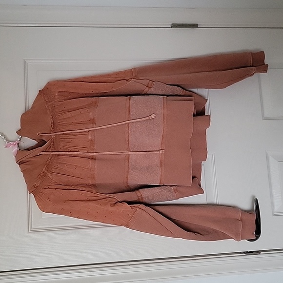 Free People| High Low hoodie Size L - Picture 3 of 9